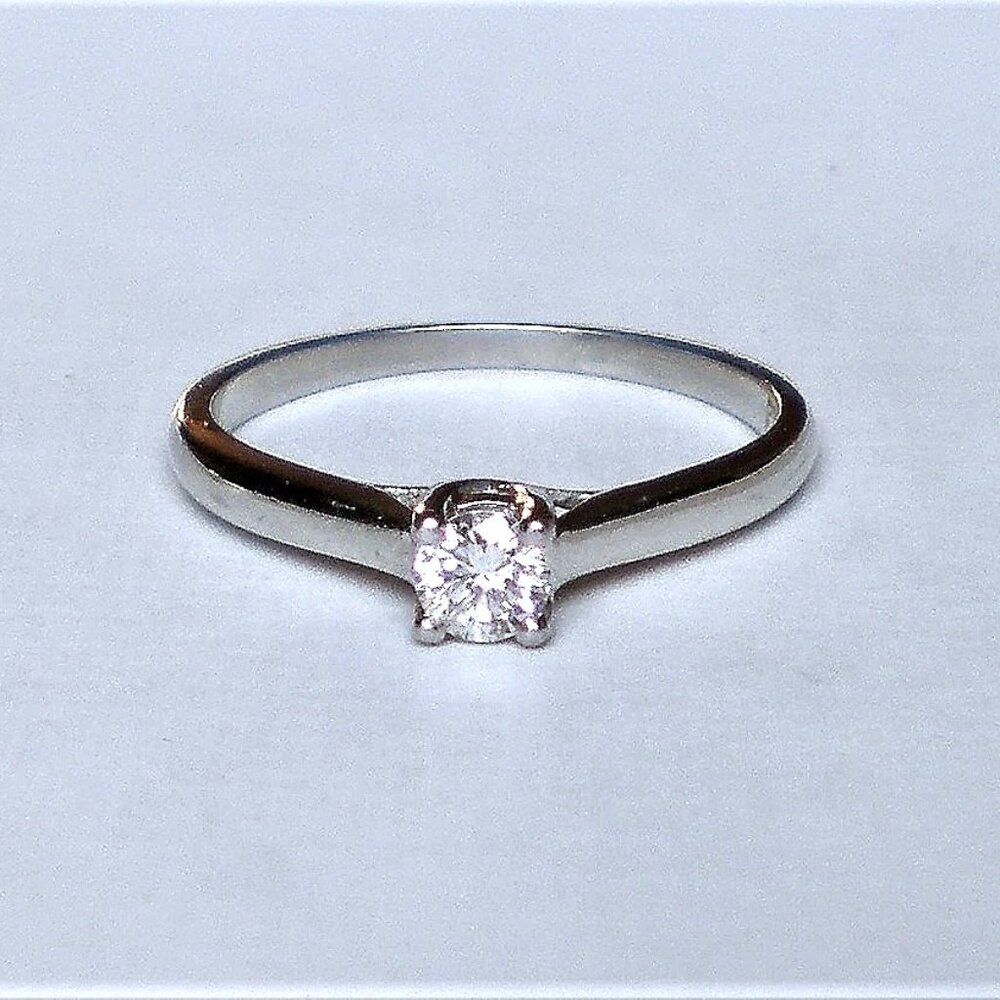 Vintage Solid Platinum Genuine Round Diamond Solitaire Engagement RING